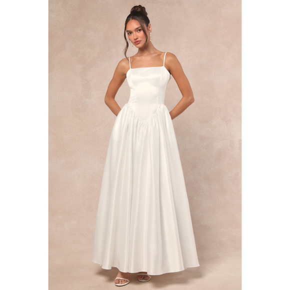 Lulus Dresses & Skirts - Lulus Bria White Basque Waist Maxi Dress - Size L